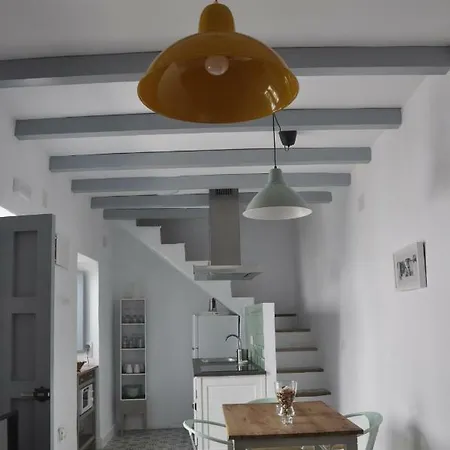 Vivienda Turistica De Rural Silla Vieja 11 *